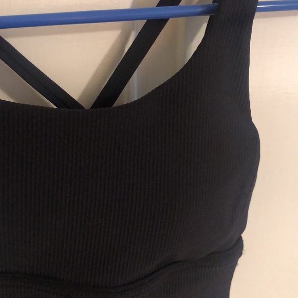 Lululemon bra with removable padding - Picture 2 of 5